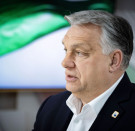 Pokol Béla: Szocialista címke a krumpliszsákokon