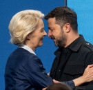 „Te, András, jól fizet a Zelenszkij?”