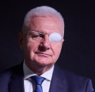 Bayer Zsolt: A hülyegyerek és a kormány 