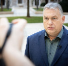 Orbán Viktor: Teljes megújulásra van szükség! + videó