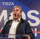 Micsoda életút! Kapitány sikeres üzletemberből egyszerű bohóccá válhat Magyar Péter mellett