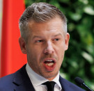 Dühöngő „vátesz”