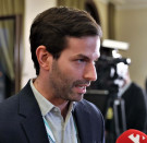 Máris támogatást kér híveitől Fekete-Győr András, a nagy mulattató