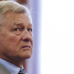 Herényi Károly szembeköpte magát