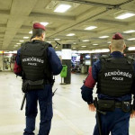 Afgán migráns bántalmazott két magyart Budapesten