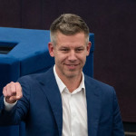 Bayer Zsolt: Ó, azok az átkozott tények!