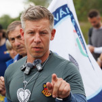 Költözzünk albérletbe! – üzeni Magyar Péter a zugligeti luxusvillájából