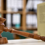 Bayer Zsolt: Ezeket a bírókat ne fogadd el!