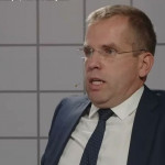 Fizessenek a gazdagok!
