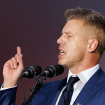 Facebook-huszár posztol Facebook-huszár posztol