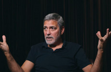 George Clooney nincs egyedül
