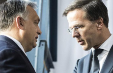 Megbukhat Orbán Viktor egyik leghangosabb európai kritikusa
