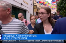 Gyurcsányék aktivistája megtaposta a Hír TV riporternőjét - videó