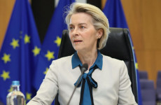 Ursula és Albert a chatszobában