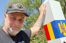 Vályi Istvánnak korpásodik a haja