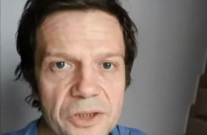 Agyonverőlegények – Karácsonyék támogatásával