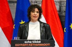 Az alaptörvénnyel kezdené