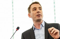 Pilhál György: Hangok a fakóból Pilhál György: Hangok a fakóból