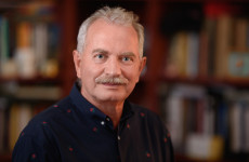 Bencsik András: Nők? És férfiak? Ezek?