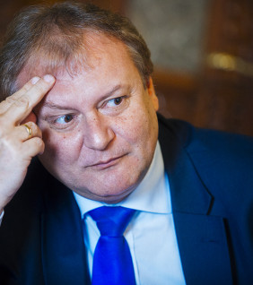 Figyelem, Hiller istván nagyon csúnyán elszólta magát!