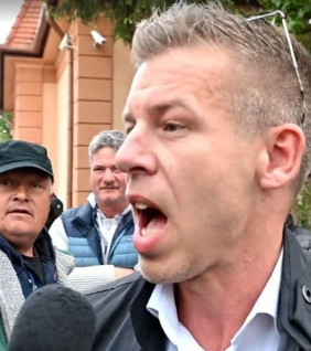 „Minősíthetetlen, ordenáré” – érkeznek a reakciók Magyar Péter botrányára