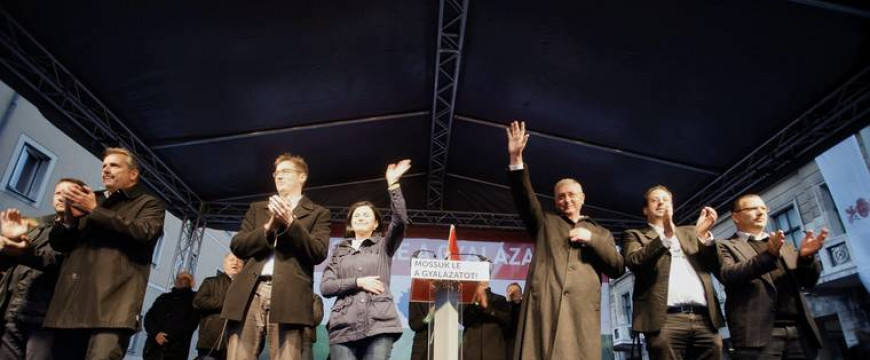 Így nyírja ki magát az ellenzék