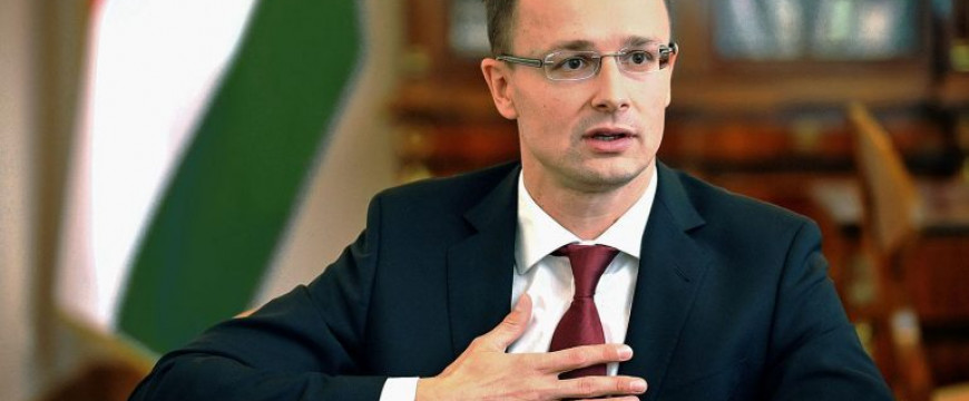 Szijjártó Péter helyretette a CNN riporterét