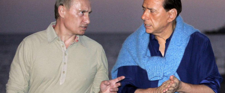 Berlusconival ünnepel Putyin