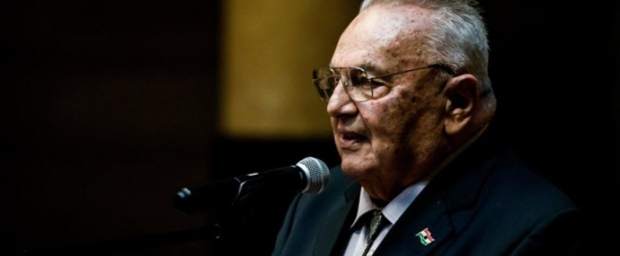 Elhunyt Bőzsöny Ferenc a Magyar Rádió egykori főbemondója