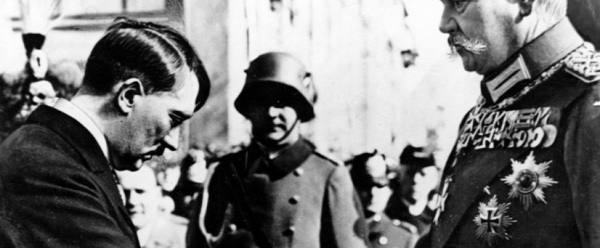Hitler hisztérikusan zokogott, és öngyilkos akart lenni