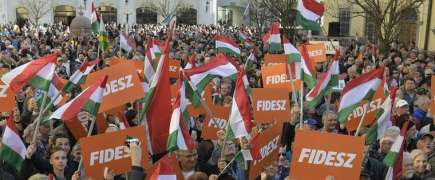 A ballib Politico kétharmados Fidesz-győzelmet jósol az EP-választásra