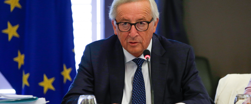 Juncker nekiesett a románoknak