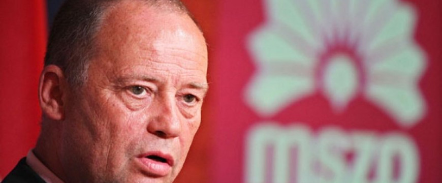 Szanyi kapitány ismét eleresztette magát