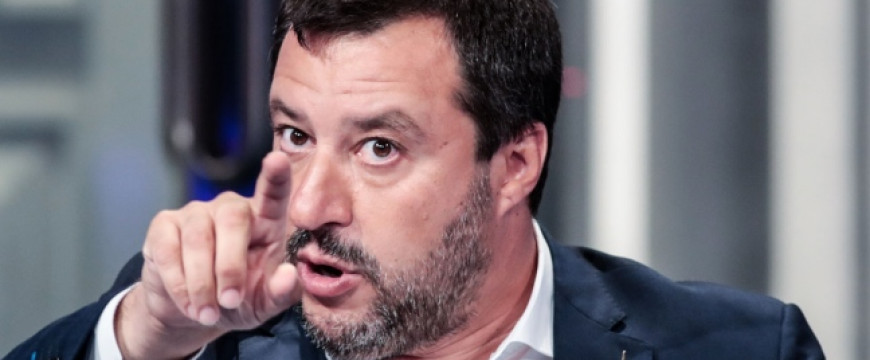 Salvini ismét odacsördített