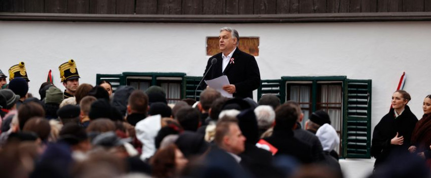Orbán Viktor: Sosem fogjuk megengedni, hogy a szabadság zászlaját kicsavarják a magyarok kezéből 