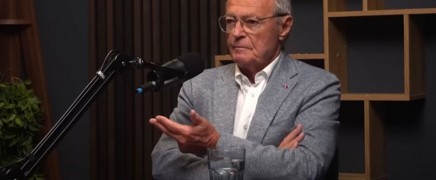 M. Péterek