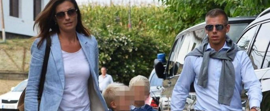 Most, hogy nem az első sorban tapsol Orbán Viktornak, balhézni megy Magyar Péter Kötcsére