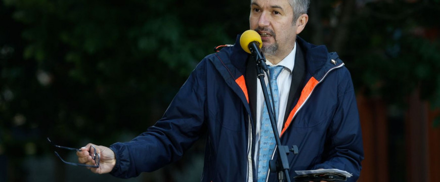 Pilhál György: Egy szívlapát jól jönne