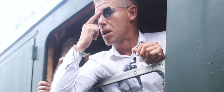 Magyar Péterék nem bírják a stresszt, pattanásig feszültek az idegek a Tiszában