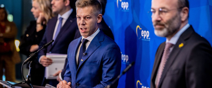 Bayer Zsolt: Kik sütögetik a háborús pecsenyét? Bayer Zsolt: Kik sütögetik a háborús pecsenyét?