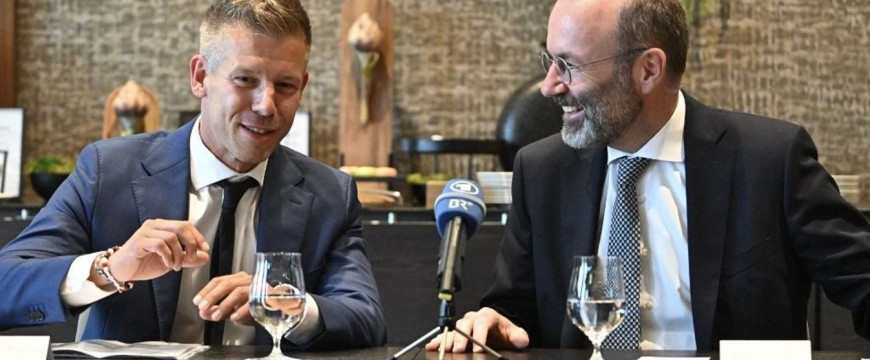 Itt a globalisták mesterterve: ezért ültetnék Magyar Pétert a magyarok nyakára