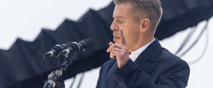 Átléptünk az énség korába