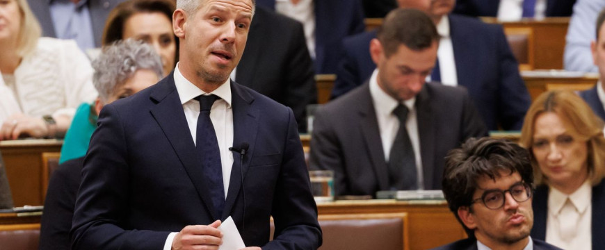 Sajátjai estek neki Magyar Péternek