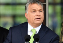 A célkeresztben Orbán Viktor