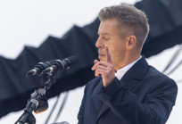 Átléptünk az énség korába
