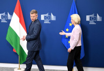 Ursula császárnő a forradalom leverését ünnepli október 23-án Budapesten
